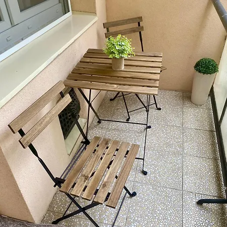 Pataklak Apartman * אגר